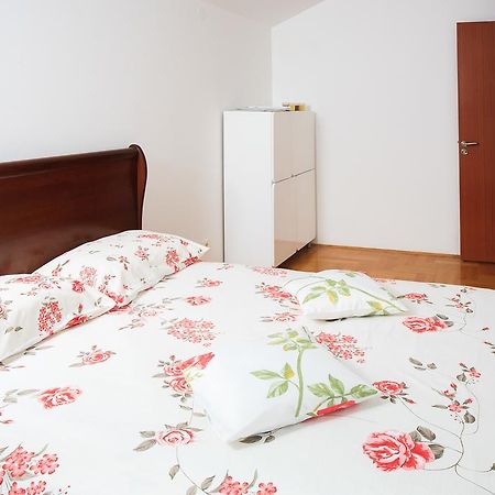 Apartment Dv Magnolia Tivat Exteriér fotografie
